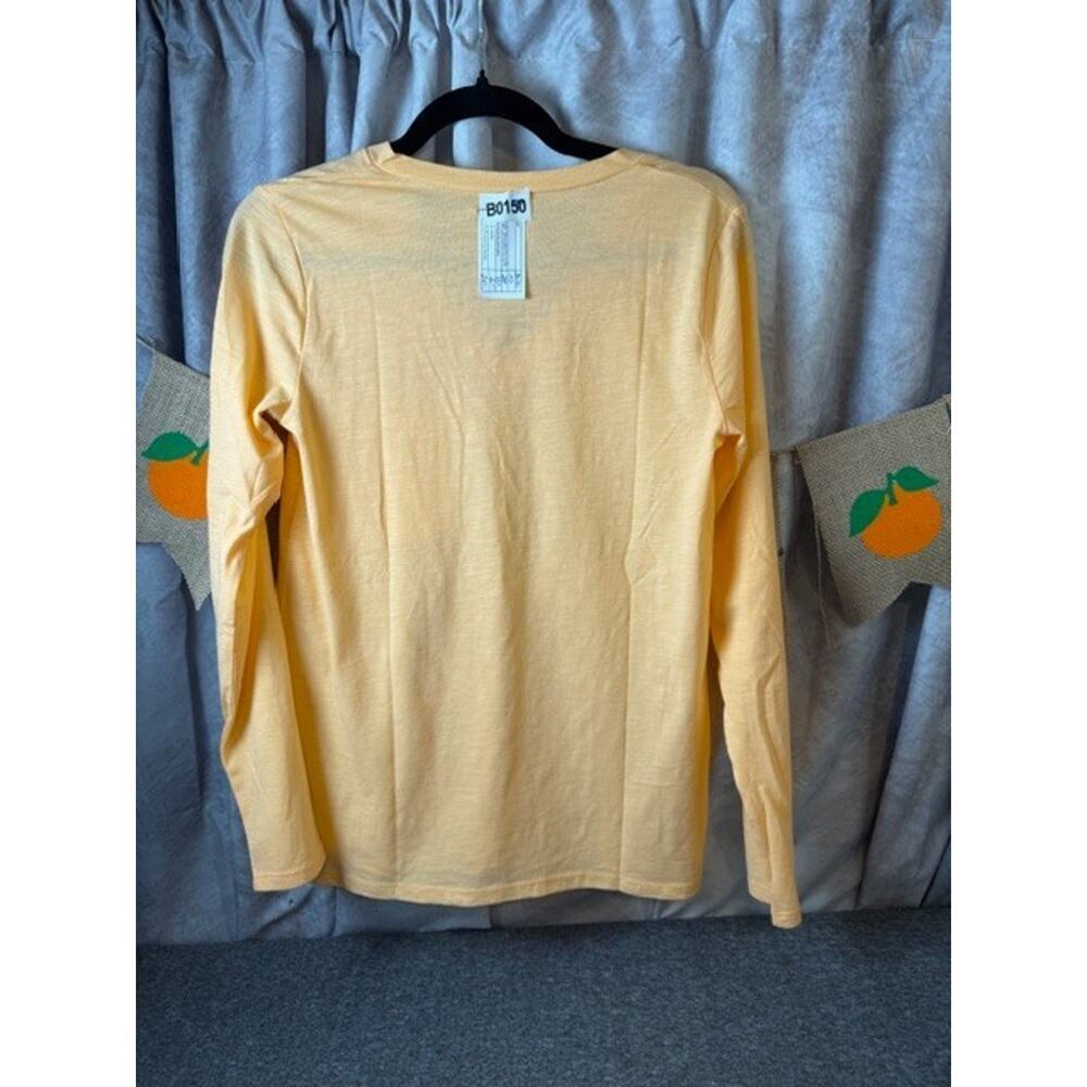 Eddie Bauer Womens Tryout V-Neck Tee Apricot Long Sleeve Size XS NWT - Picture 3 of 7